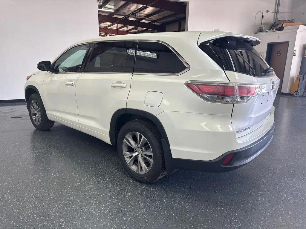 used 2015 Toyota Highlander car, priced at $13,988