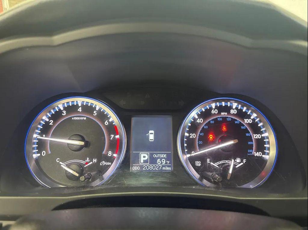 used 2015 Toyota Highlander car, priced at $13,988