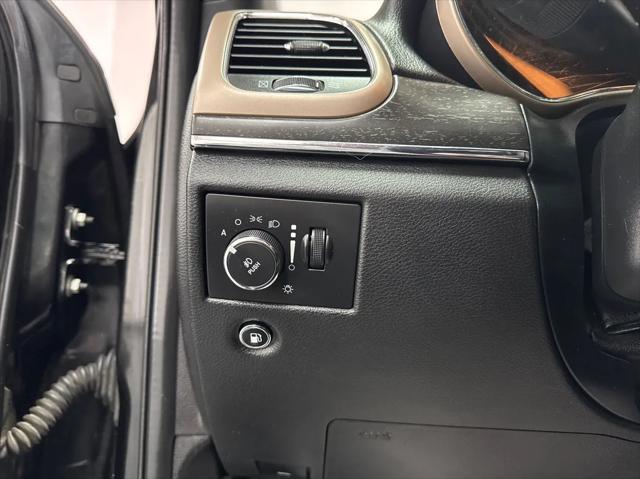 used 2015 Jeep Grand Cherokee car, priced at $15,950