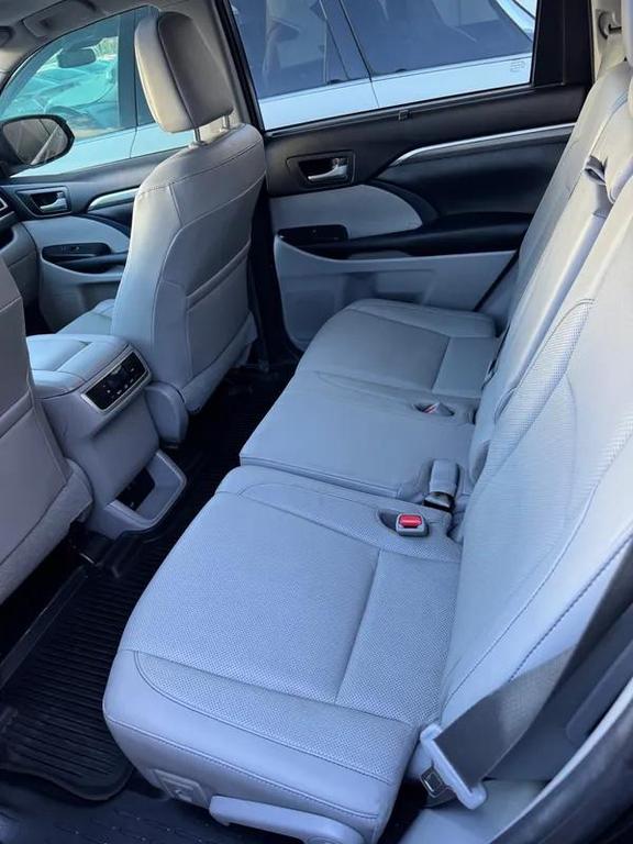 used 2017 Toyota Highlander car, priced at $26,156