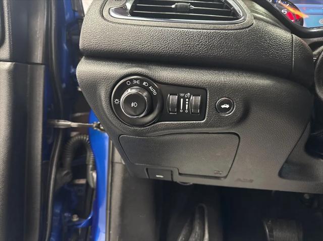 used 2016 Chrysler 200 car, priced at $9,670
