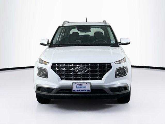 used 2025 Hyundai Venue car, priced at $22,995