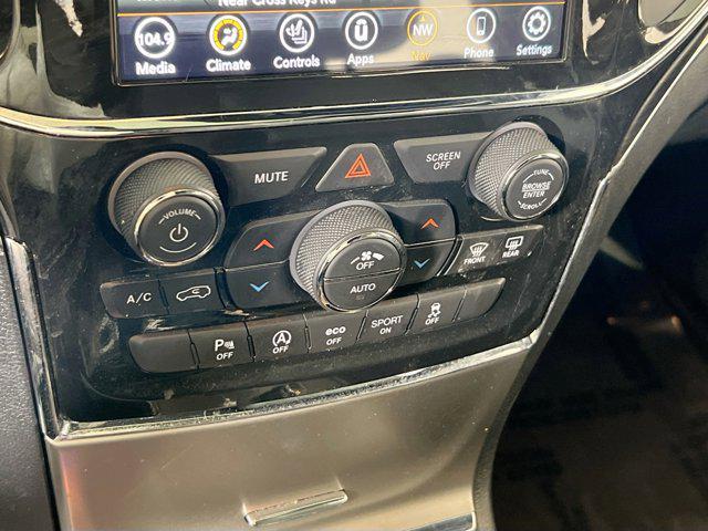 used 2022 Jeep Grand Cherokee car, priced at $27,999