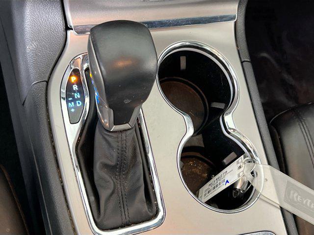 used 2022 Jeep Grand Cherokee car, priced at $27,999