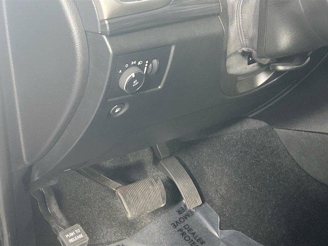 used 2022 Jeep Grand Cherokee car, priced at $29,058