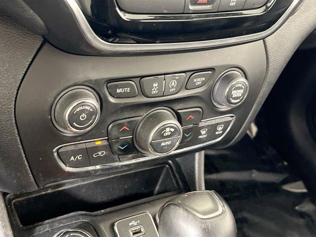 used 2022 Jeep Cherokee car, priced at $26,983