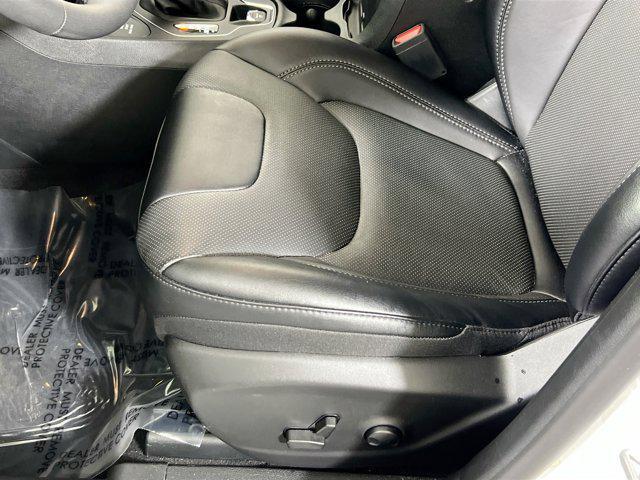 used 2022 Jeep Cherokee car, priced at $26,163