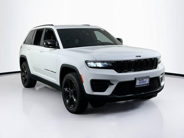 used 2022 Jeep Grand Cherokee car, priced at $34,491