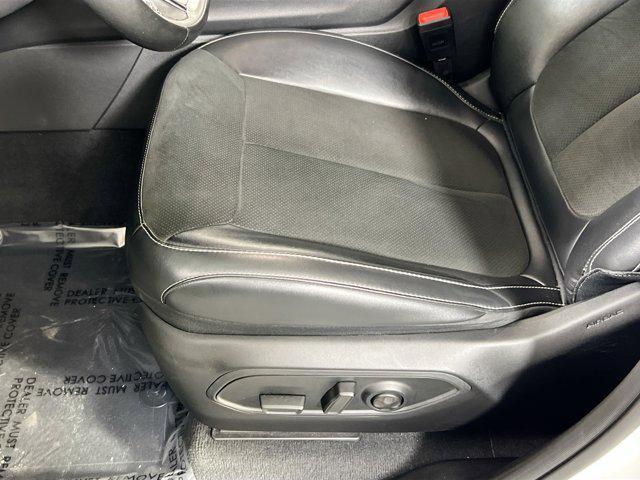used 2022 Jeep Grand Cherokee car, priced at $34,491