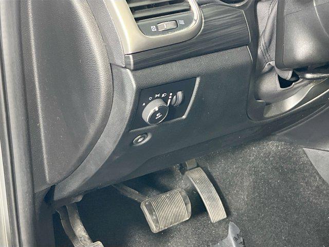 used 2022 Jeep Grand Cherokee car, priced at $28,594
