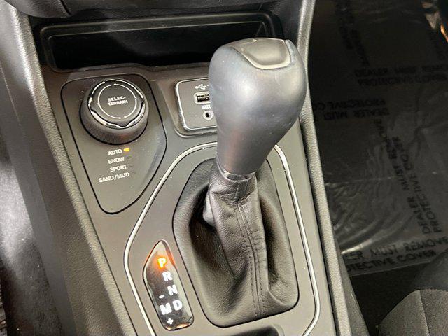 used 2022 Jeep Cherokee car, priced at $25,395