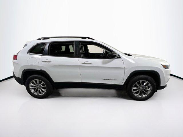 used 2022 Jeep Cherokee car, priced at $25,395