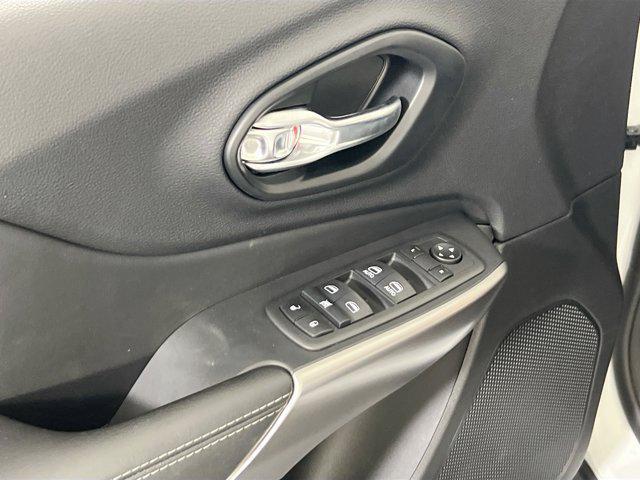 used 2022 Jeep Cherokee car, priced at $26,978
