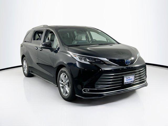 used 2021 Toyota Sienna car, priced at $39,013
