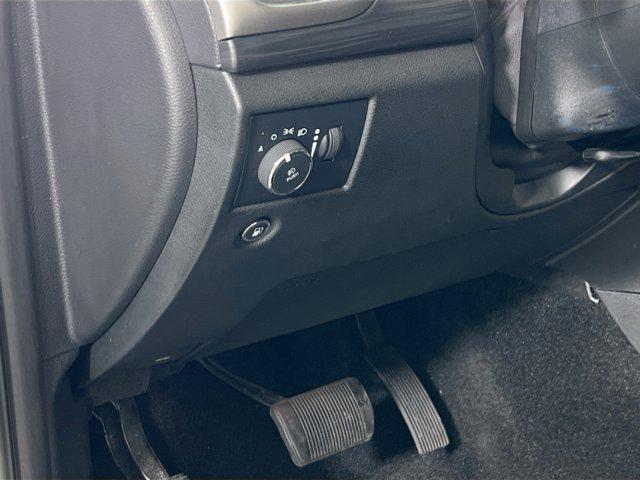 used 2022 Jeep Grand Cherokee car, priced at $31,995