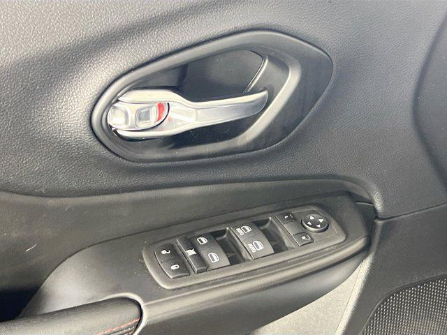 used 2022 Jeep Cherokee car, priced at $24,992