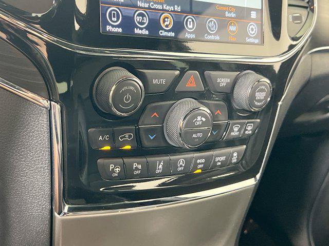 used 2021 Jeep Grand Cherokee car, priced at $28,605