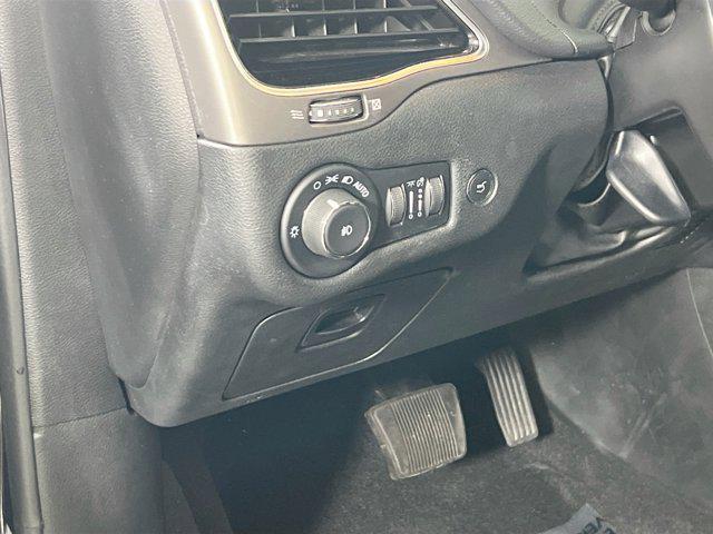 used 2022 Jeep Cherokee car, priced at $27,516