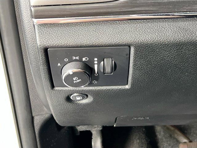used 2022 Jeep Grand Cherokee car, priced at $28,198