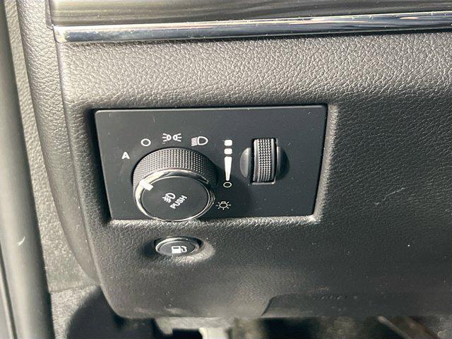used 2021 Jeep Grand Cherokee car, priced at $29,286