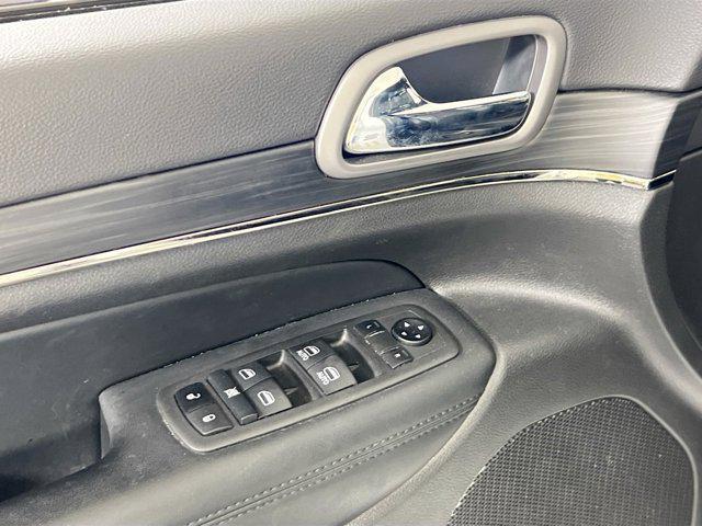 used 2021 Jeep Grand Cherokee car, priced at $31,278