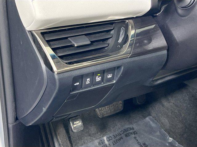 used 2015 Toyota Avalon Hybrid car, priced at $19,904