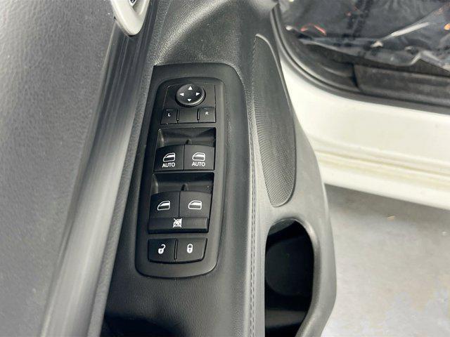 used 2022 Jeep Grand Cherokee car, priced at $28,420