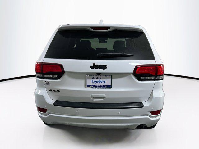 used 2022 Jeep Grand Cherokee car, priced at $28,420