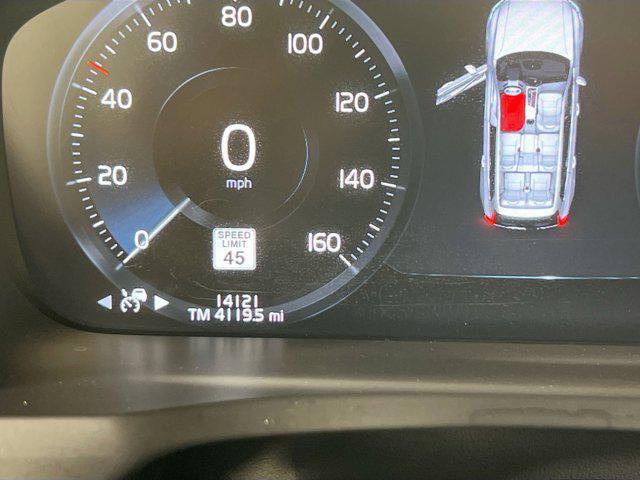 used 2022 Volvo XC90 car, priced at $48,384