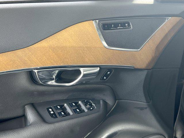 used 2022 Volvo XC90 car, priced at $48,384