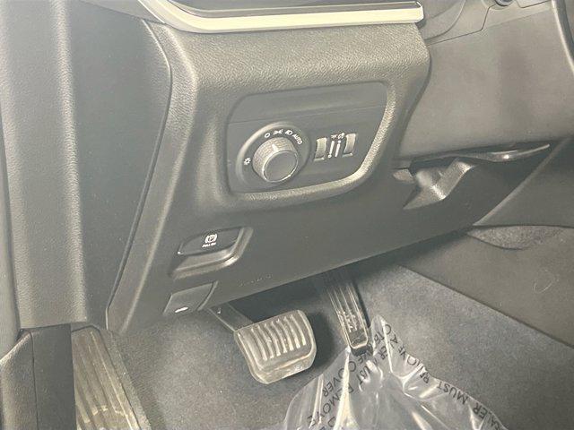used 2023 Jeep Grand Cherokee car, priced at $29,845