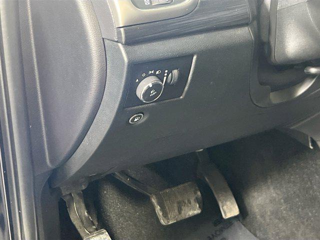used 2022 Jeep Grand Cherokee car, priced at $28,736