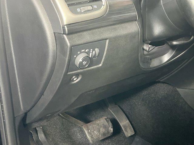 used 2022 Jeep Grand Cherokee car, priced at $28,886