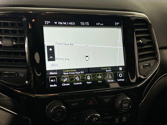 used 2021 Jeep Grand Cherokee car, priced at $30,304