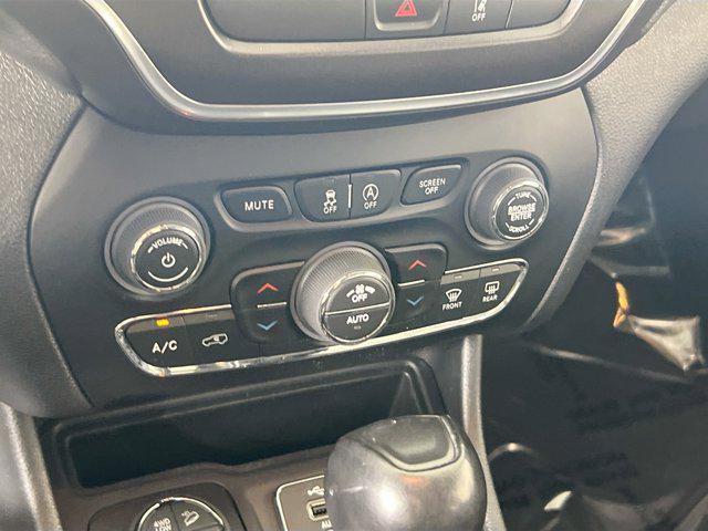 used 2022 Jeep Cherokee car, priced at $26,844