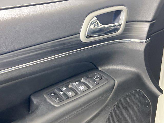 used 2022 Jeep Grand Cherokee car, priced at $26,571