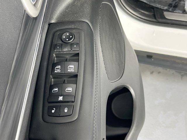 used 2022 Jeep Grand Cherokee car, priced at $27,379