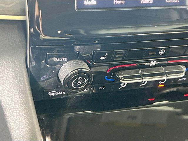 used 2021 Jeep Grand Cherokee L car, priced at $29,840