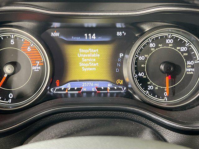 used 2022 Jeep Cherokee car, priced at $24,233