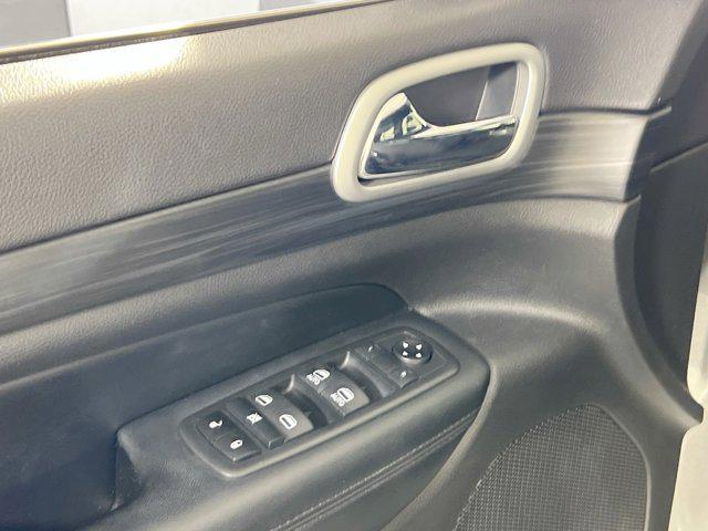 used 2020 Jeep Grand Cherokee car, priced at $23,086