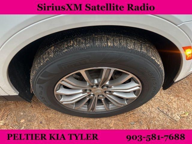 used 2017 Cadillac XT5 car, priced at $14,493