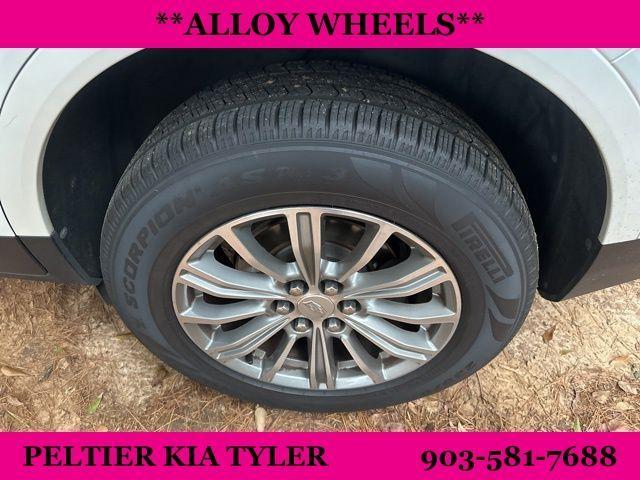 used 2017 Cadillac XT5 car, priced at $14,493