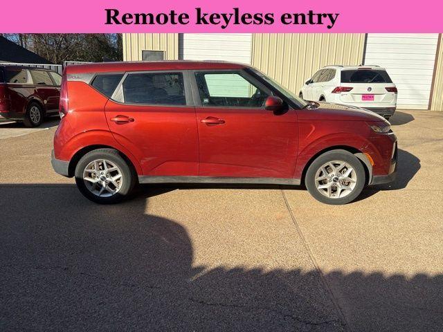 used 2021 Kia Soul car, priced at $15,200