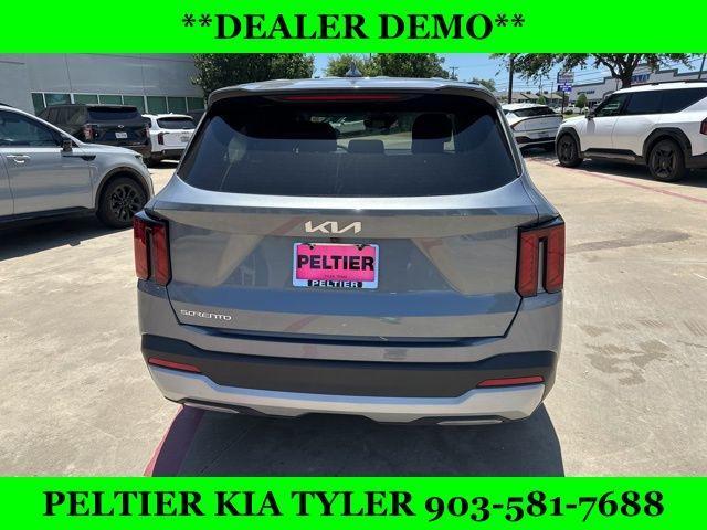 new 2025 Kia Sorento car, priced at $30,340