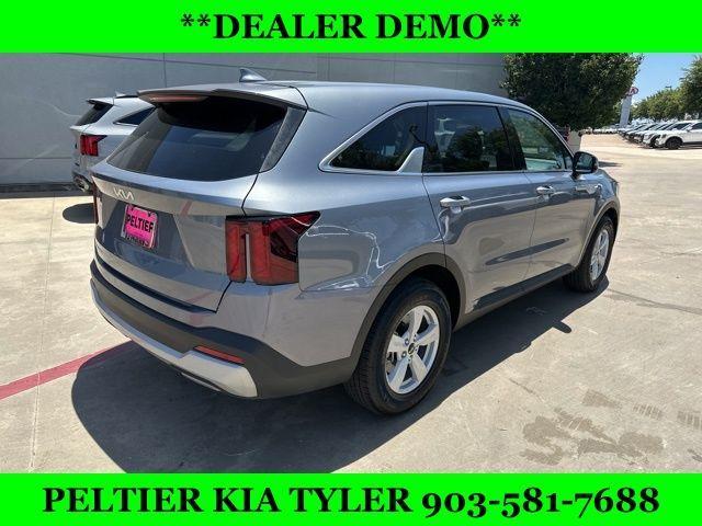 new 2025 Kia Sorento car, priced at $30,340
