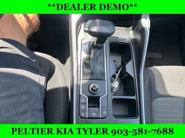 new 2025 Kia Sorento car, priced at $30,340