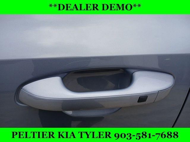 new 2025 Kia Sorento car, priced at $30,840