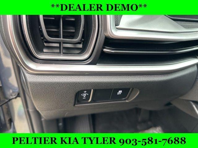 new 2025 Kia Sorento car, priced at $30,340