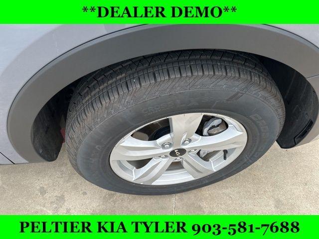 new 2025 Kia Sorento car, priced at $30,340