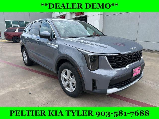 new 2025 Kia Sorento car, priced at $30,340